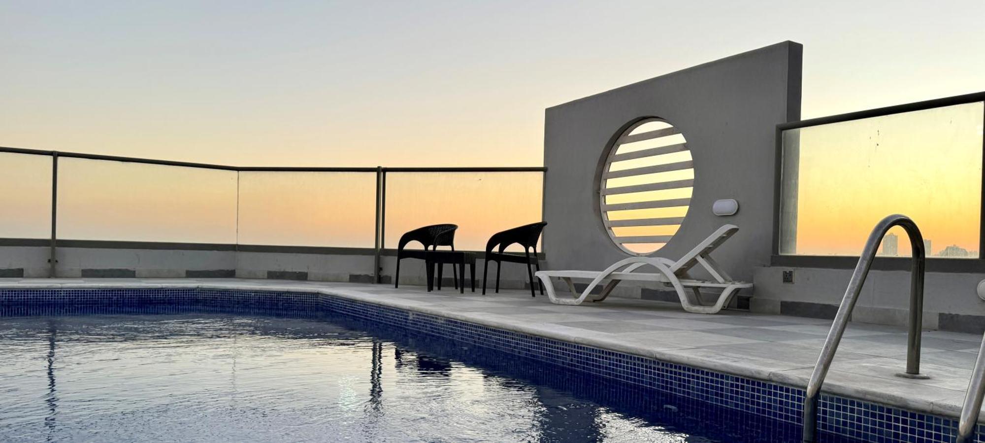 Al Safwa One Appartement Al Hidd Buitenkant foto
