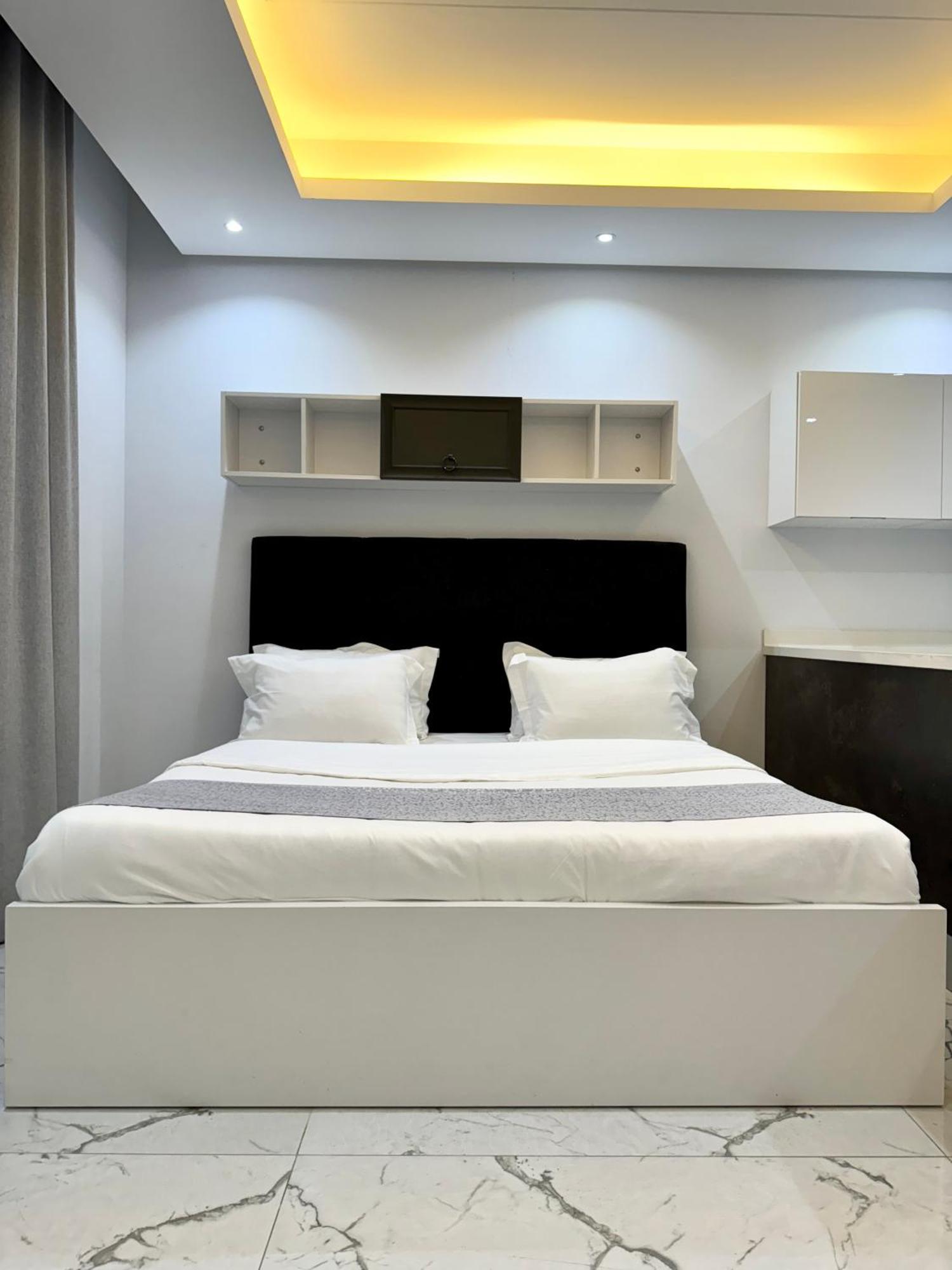 Al Safwa One Appartement Al Hidd Buitenkant foto
