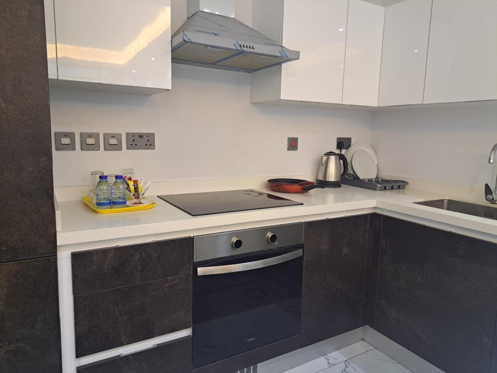 Al Safwa One Appartement Al Hidd Buitenkant foto