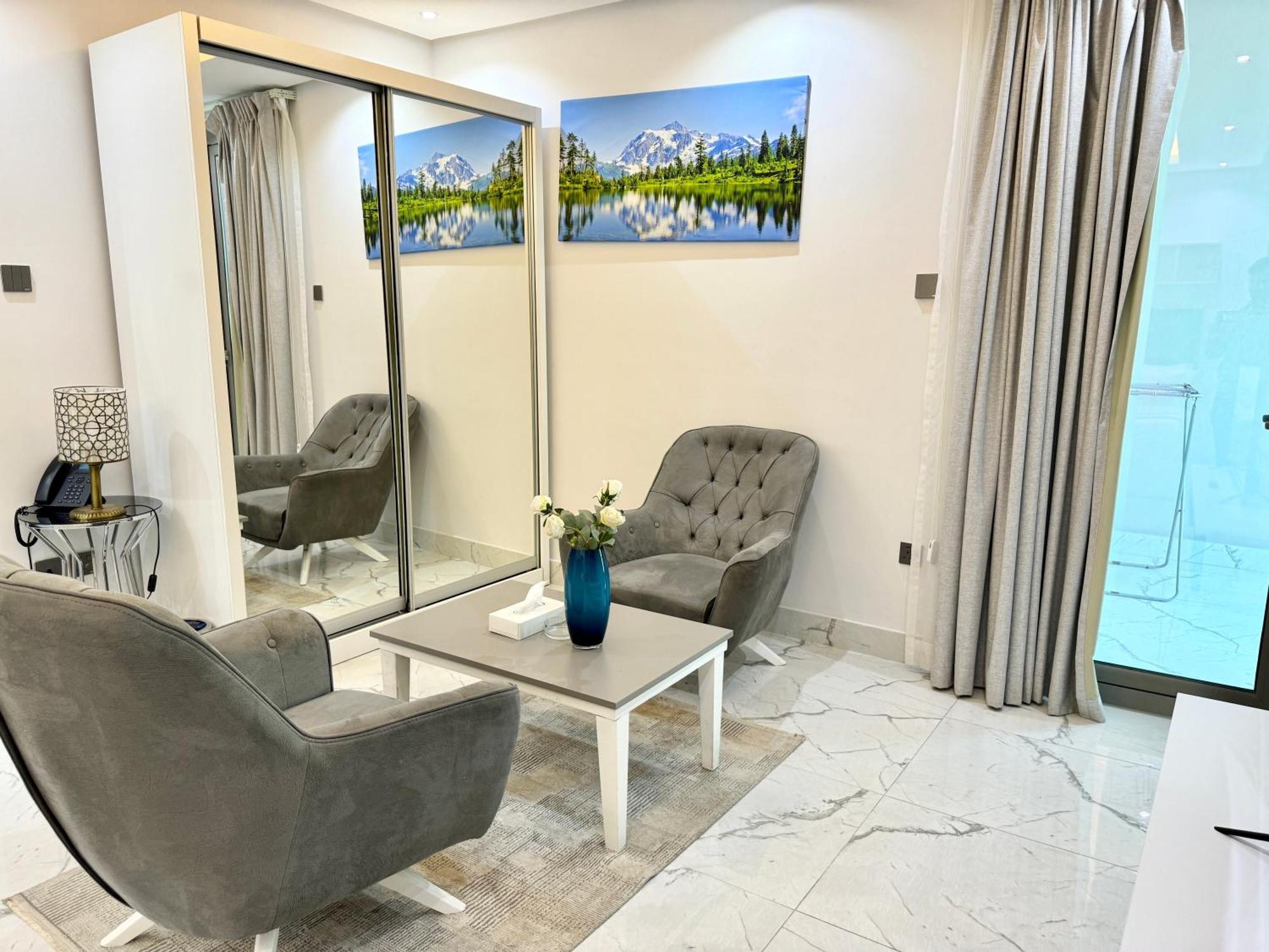 Al Safwa One Appartement Al Hidd Buitenkant foto